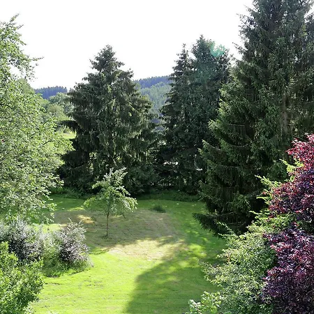 Comfortable Holiday In With Garden Balesfeld