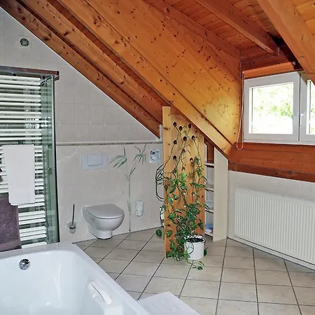 Comfortable Holiday In With Garden * Balesfeld
