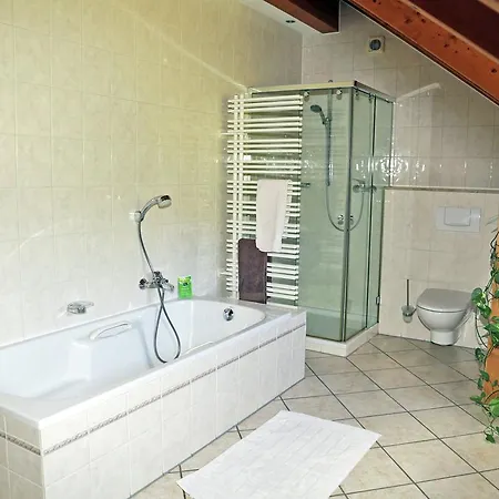Casa vacanze Comfortable Holiday In With Garden