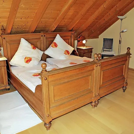 Comfortable Holiday In With Garden *